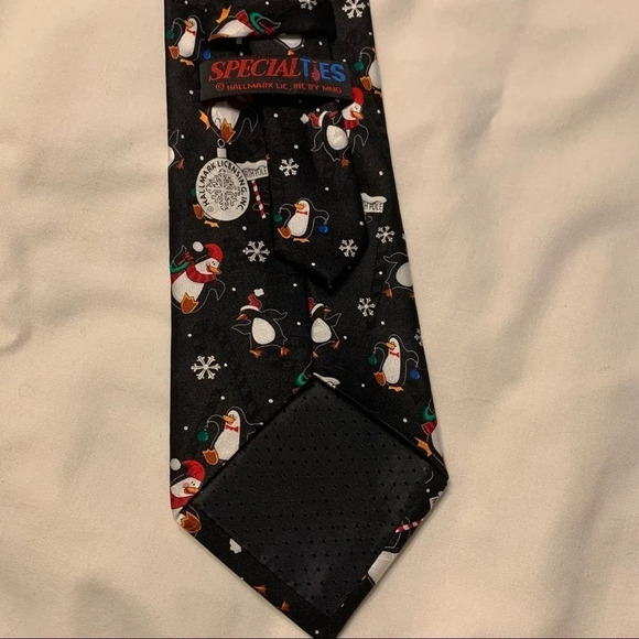 Christmas Penguin Tie with Candy Canes - SpecialTies by Hallmark Licensi… - Picture 4 of 4